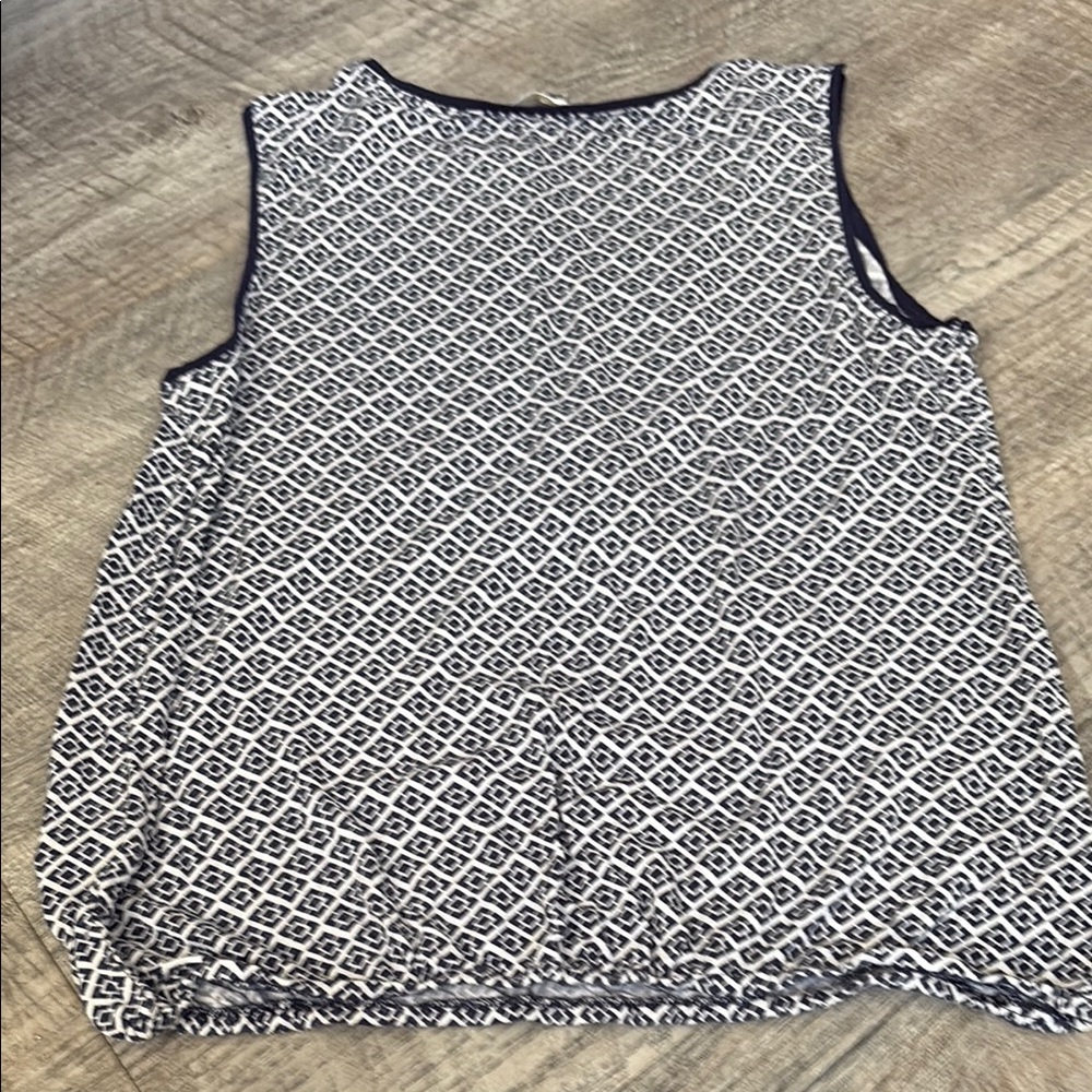 Max Studio Navy and White Bib Collar Tank Top - Picture 5 of 6
